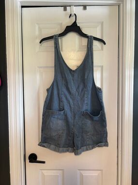 Amazon Denim Short Overalls Romper in Medium Blue